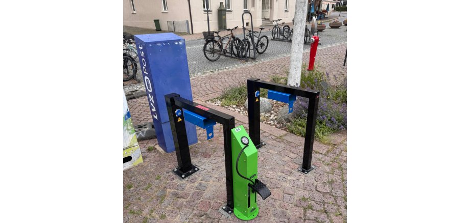 Lade- bzw. Servicestationen